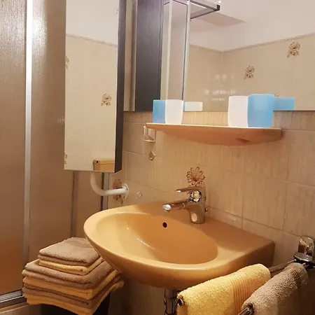 Ferienwohnung Kirschblute ווינטרברג